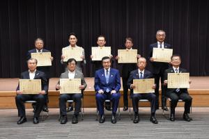 選定自治体代表者の集合写真